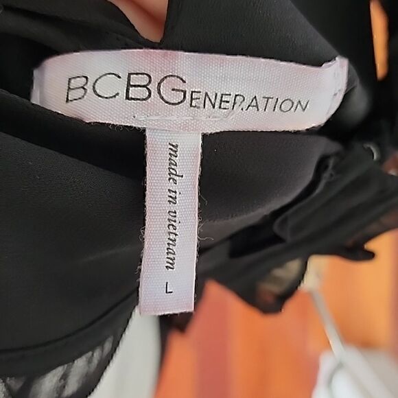 BCBG Sleeveless Cocktail Dress Lined Double Hook Neck Date Night Party Cute Sexy - Picture 5 of 8